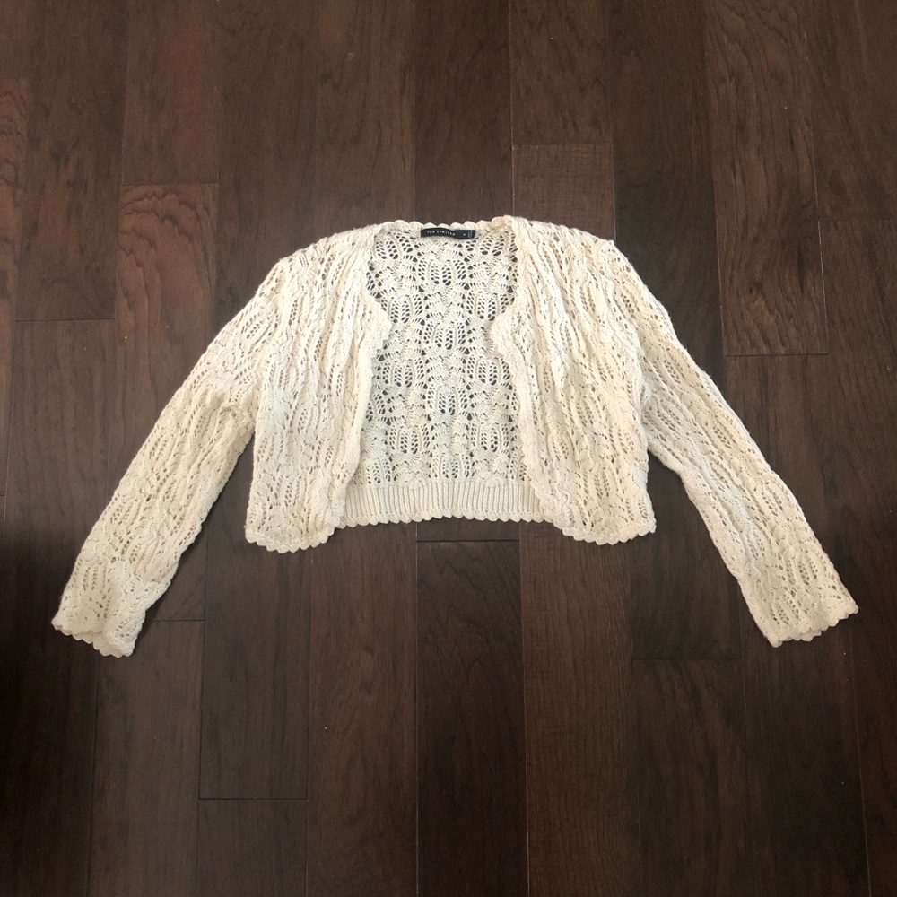 The Limited Cream Knit Crop Cardigan Size Medium